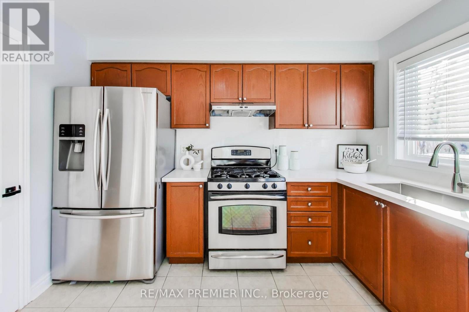 135 Richard Coulson Crescent, Whitchurch-Stouffville, Ontario  L4A 0H9 - Photo 10 - N13001600