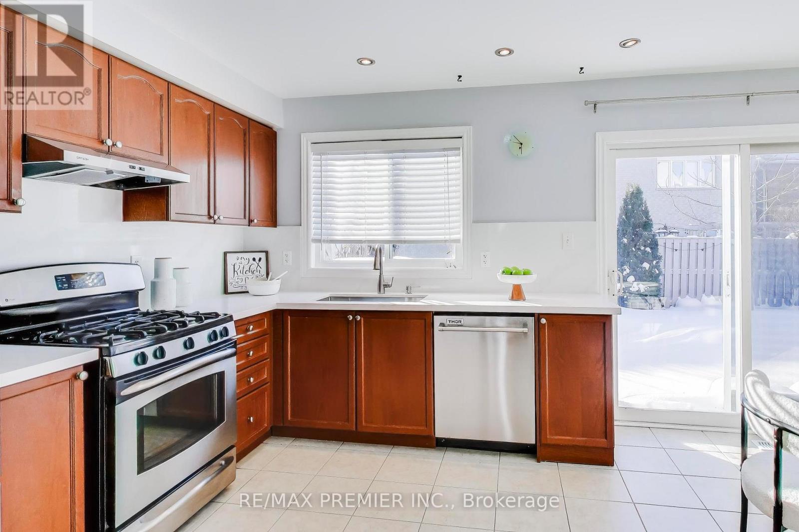 135 Richard Coulson Crescent, Whitchurch-Stouffville, Ontario  L4A 0H9 - Photo 9 - N13001600