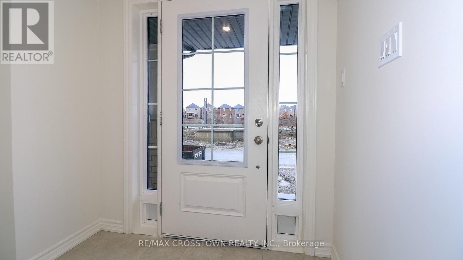 30 - 1989 Matteer Court, Innisfil, Ontario  L9S 4T9 - Photo 4 - N13001672