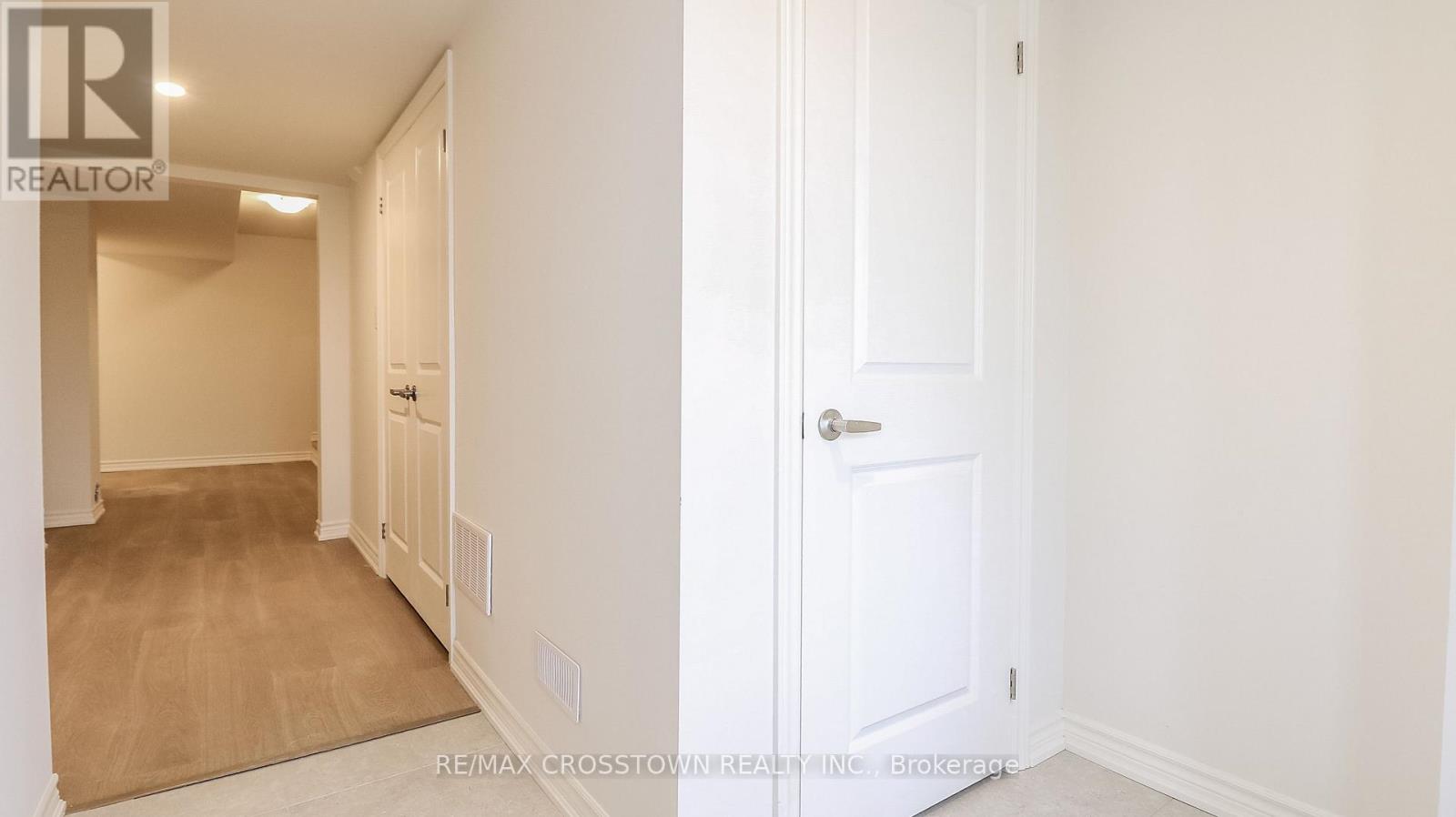 30 - 1989 Matteer Court, Innisfil, Ontario  L9S 4T9 - Photo 5 - N13001672