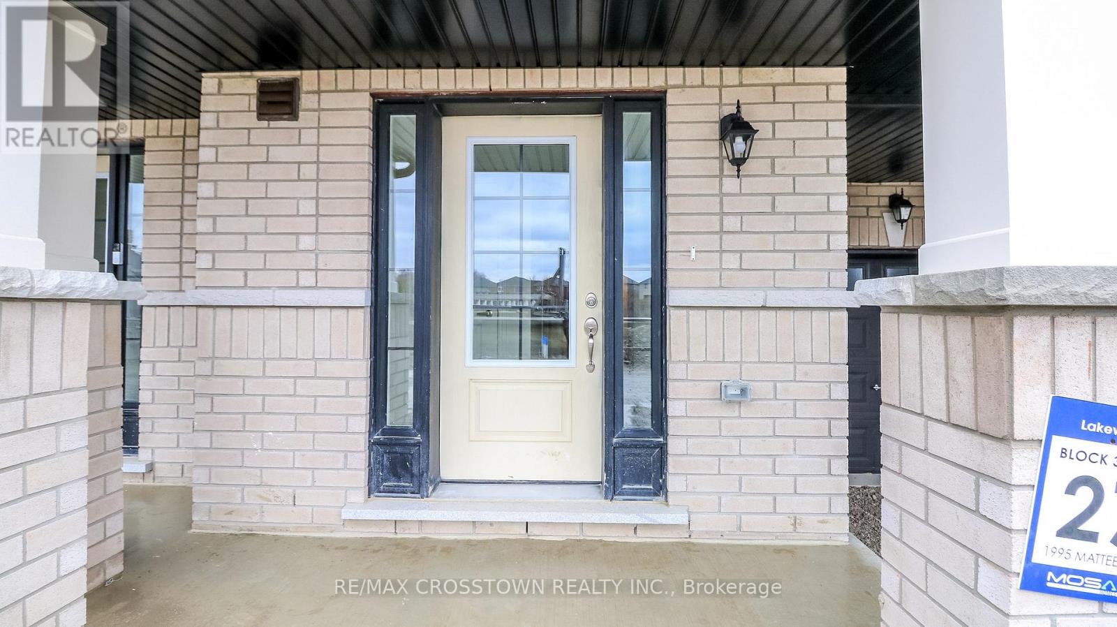 (27) - 1995 Matteer Court, Innisfil, Ontario  L9S 4T9 - Photo 3 - N13001694