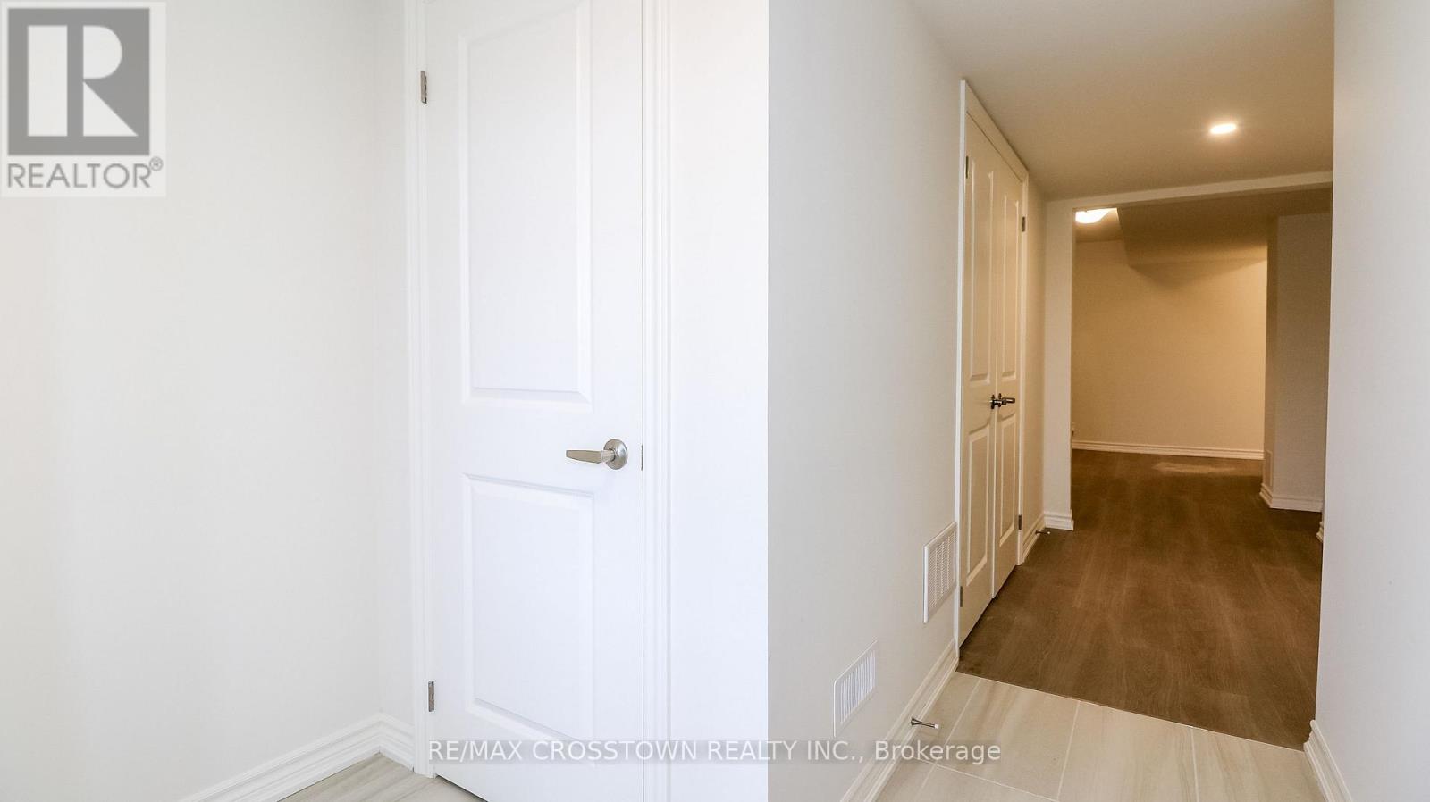 #29 - 1991 Matteer Court, Innisfil, Ontario  L9S 4T9 - Photo 4 - N13001708