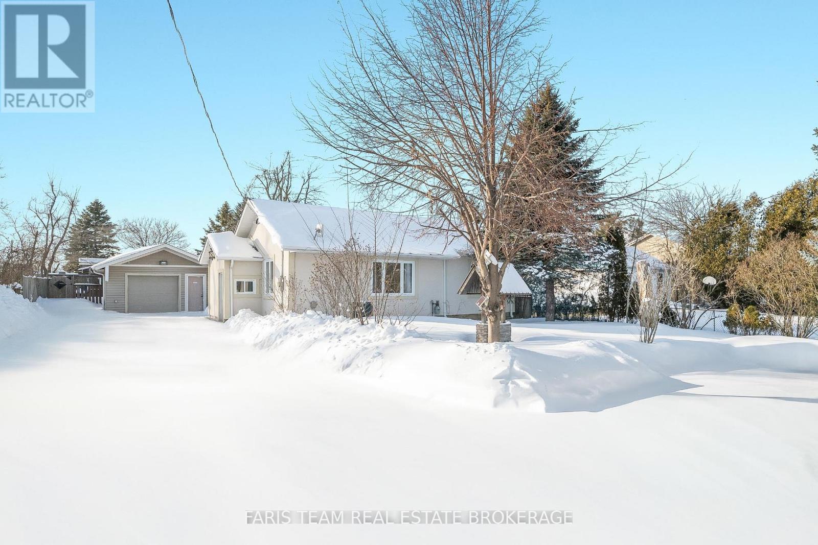 6950 Yonge Street, Innisfil, Ontario  L9S 4P2 - Photo 4 - N13001842