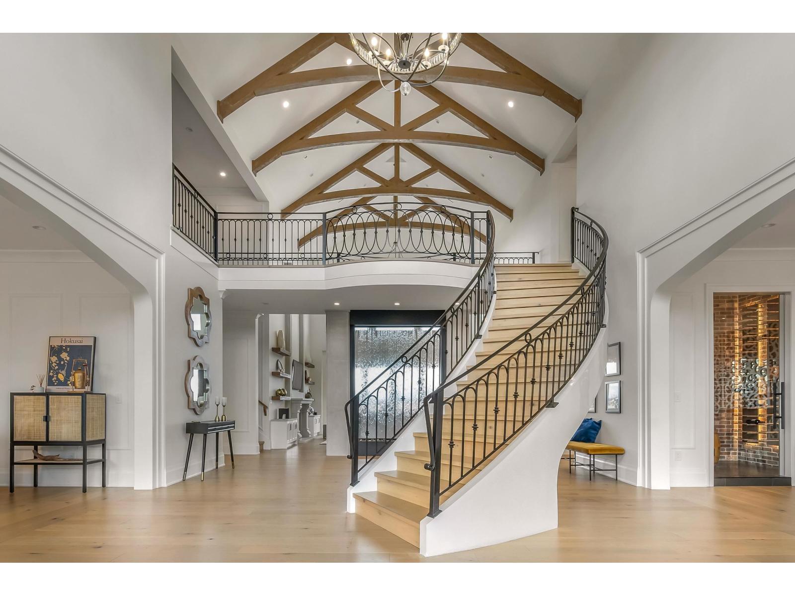 16927 40 Avenue, Surrey, British Columbia  V3Z 1C8 - Photo 2 - R3109878