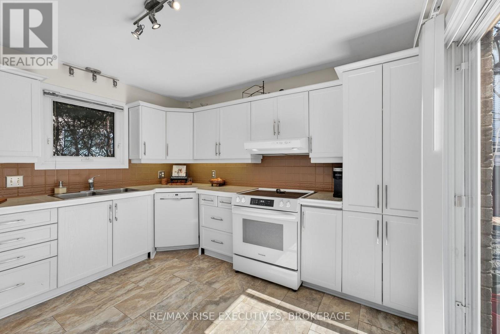 880 Lancaster Drive, Kingston, Ontario  K7P 1R6 - Photo 15 - X13001702