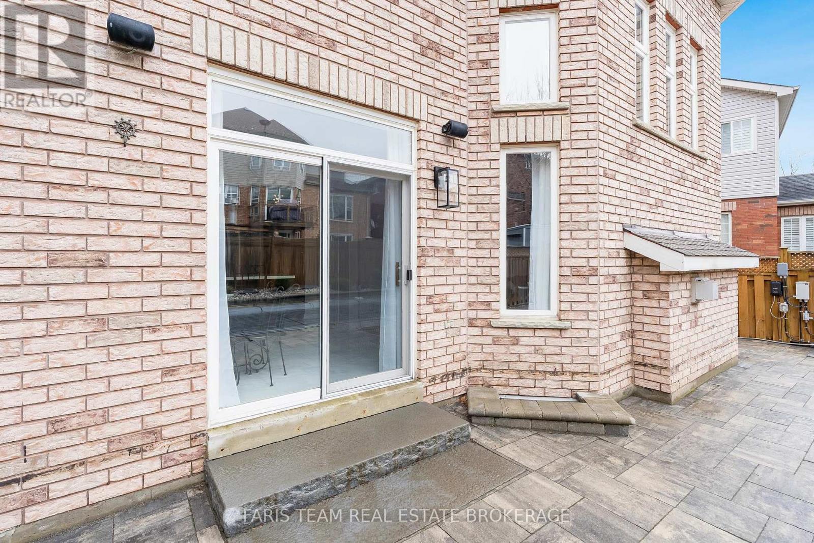 12 Kensington Trail, Barrie, Ontario  L4N 0K5 - Photo 29 - S13001670