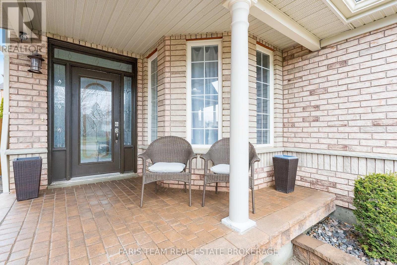 12 Kensington Trail, Barrie, Ontario  L4N 0K5 - Photo 3 - S13001670