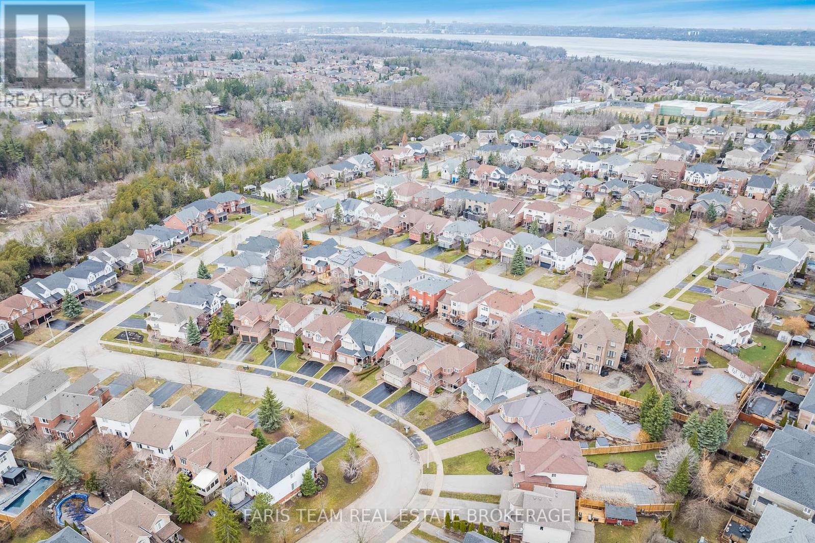 12 Kensington Trail, Barrie, Ontario  L4N 0K5 - Photo 34 - S13001670