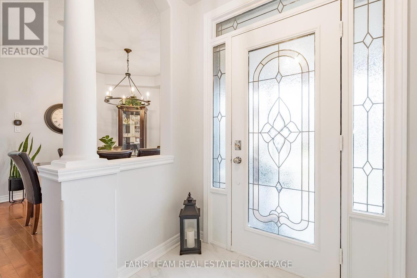 12 Kensington Trail, Barrie, Ontario  L4N 0K5 - Photo 4 - S13001670