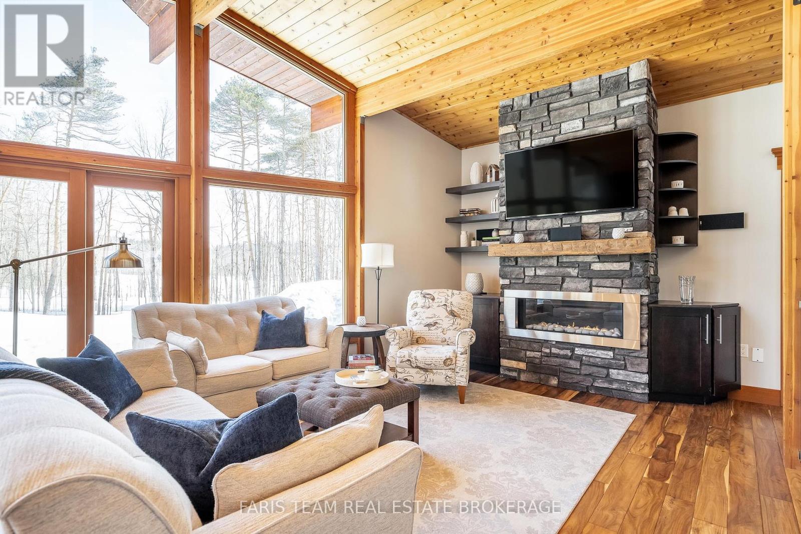 22 Houben Crescent, Oro-Medonte, Ontario  L0L 1T0 - Photo 12 - S13001712