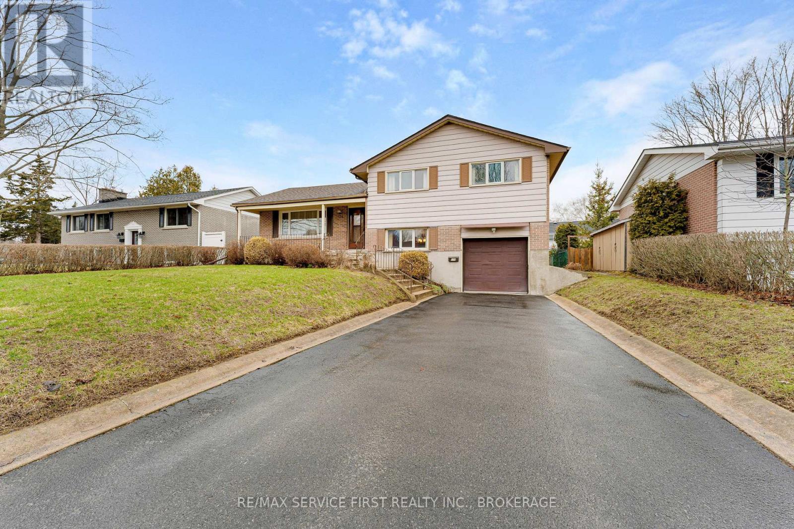 114 Braemar Road, Kingston, Ontario K7M 4B6 - Photo 1 - X13001838