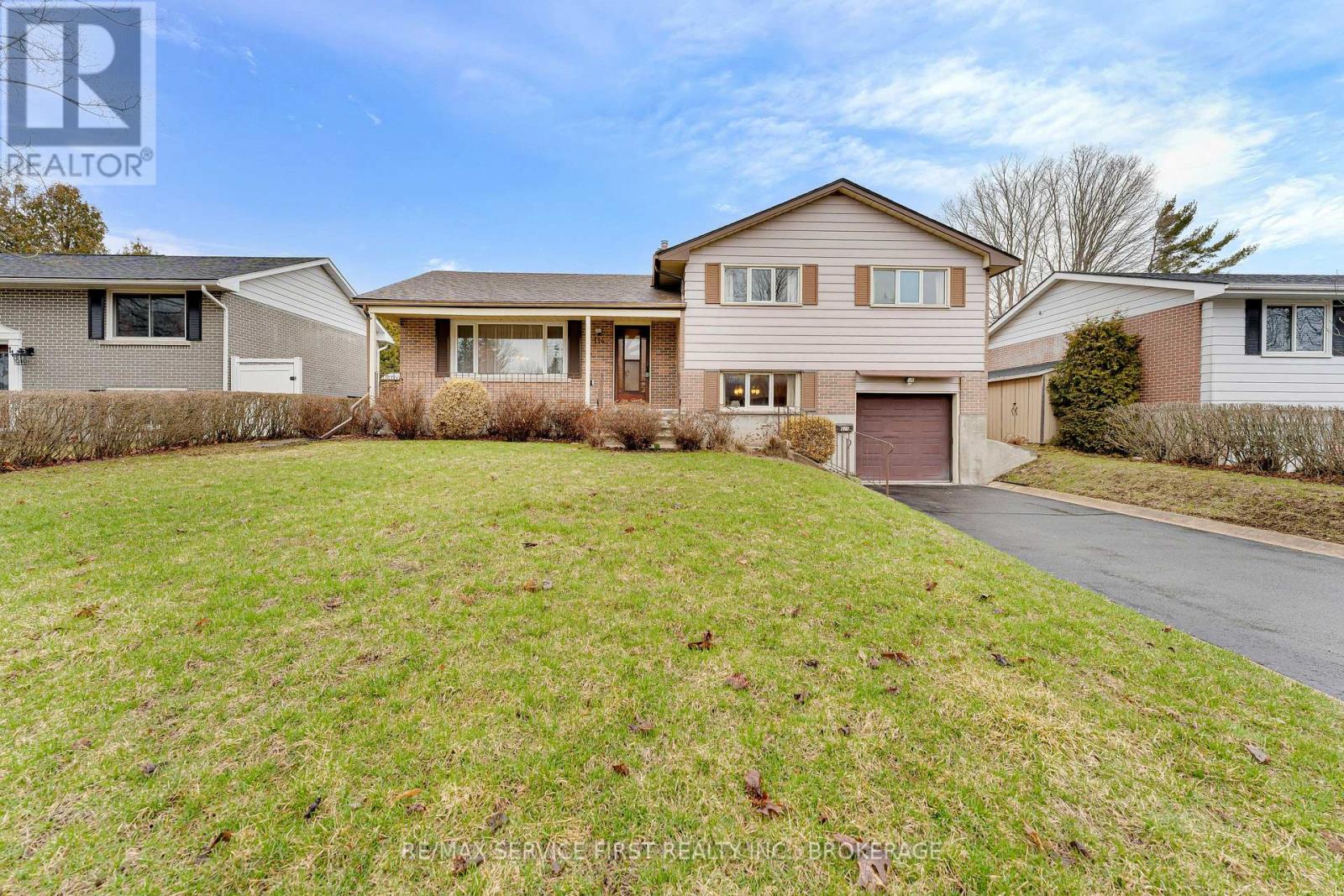 114 Braemar Road, Kingston, Ontario K7M 4B6 - Photo 2 - X13001838