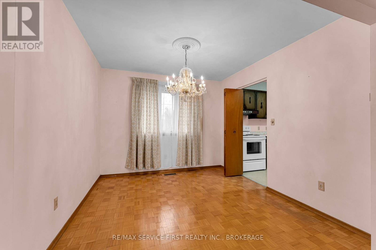 114 Braemar Road, Kingston, Ontario K7M 4B6 - Photo 8 - X13001838