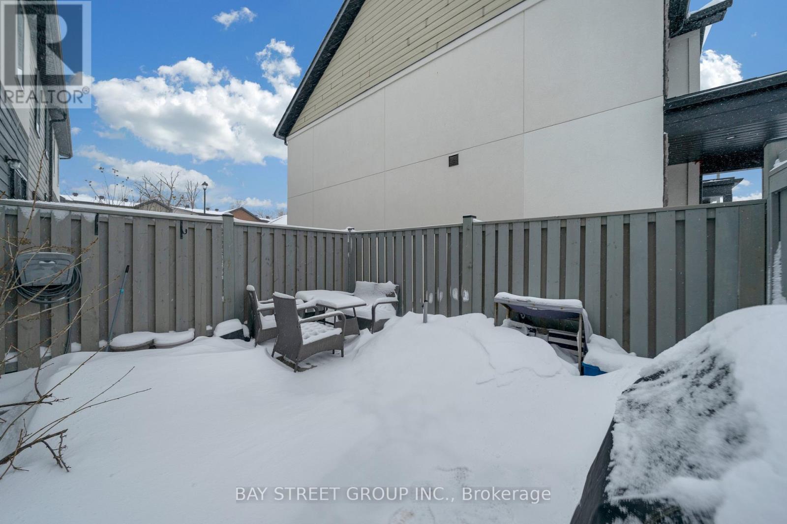 22 - 1 Stonehart Lane, Barrie, Ontario  L4M 7E8 - Photo 46 - S13001714