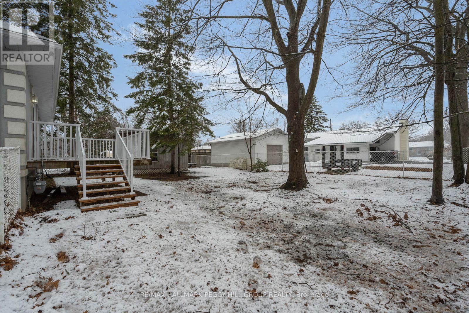 45 Brule Street, Penetanguishene, Ontario  L9M 1H2 - Photo 11 - S13001864