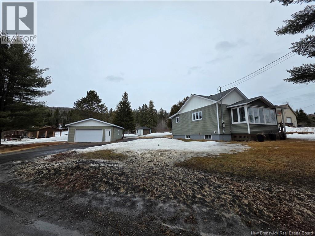 35 Titus Road, Edmundston, New Brunswick  E3V 5B4 - Photo 1 - NB137212