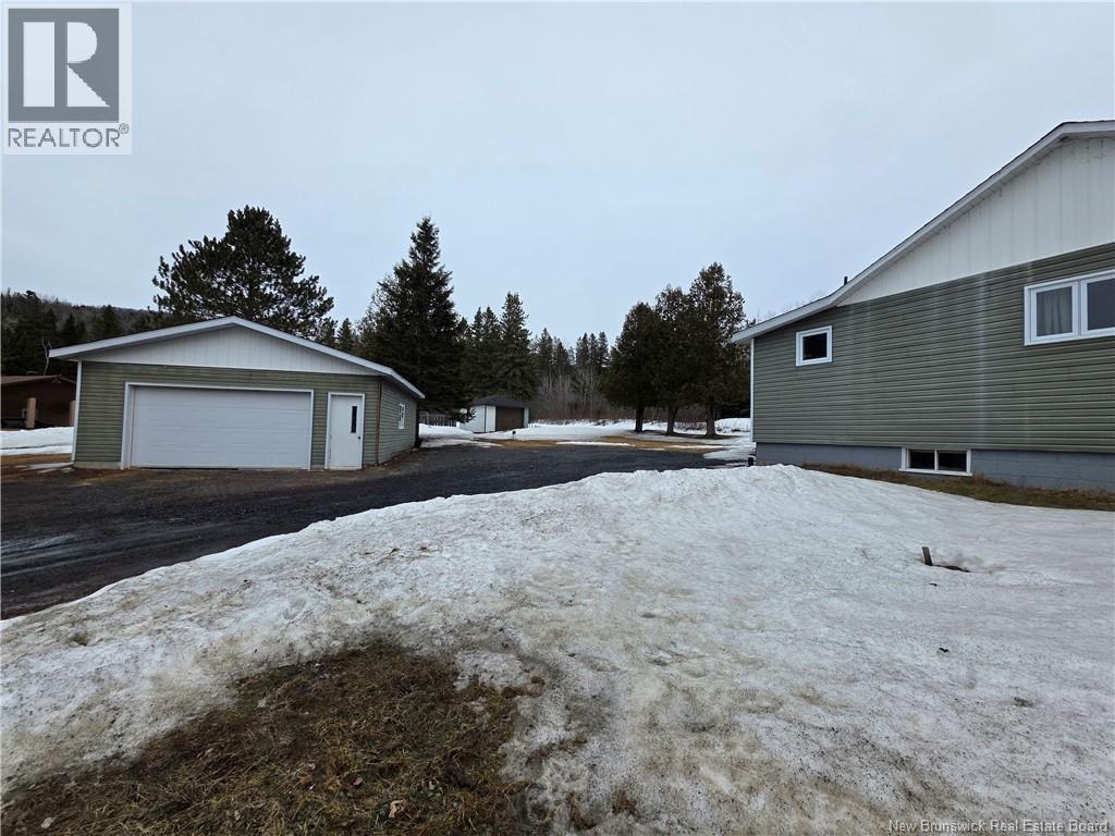 35 Titus Road, Edmundston, New Brunswick  E3V 5B4 - Photo 32 - NB137212