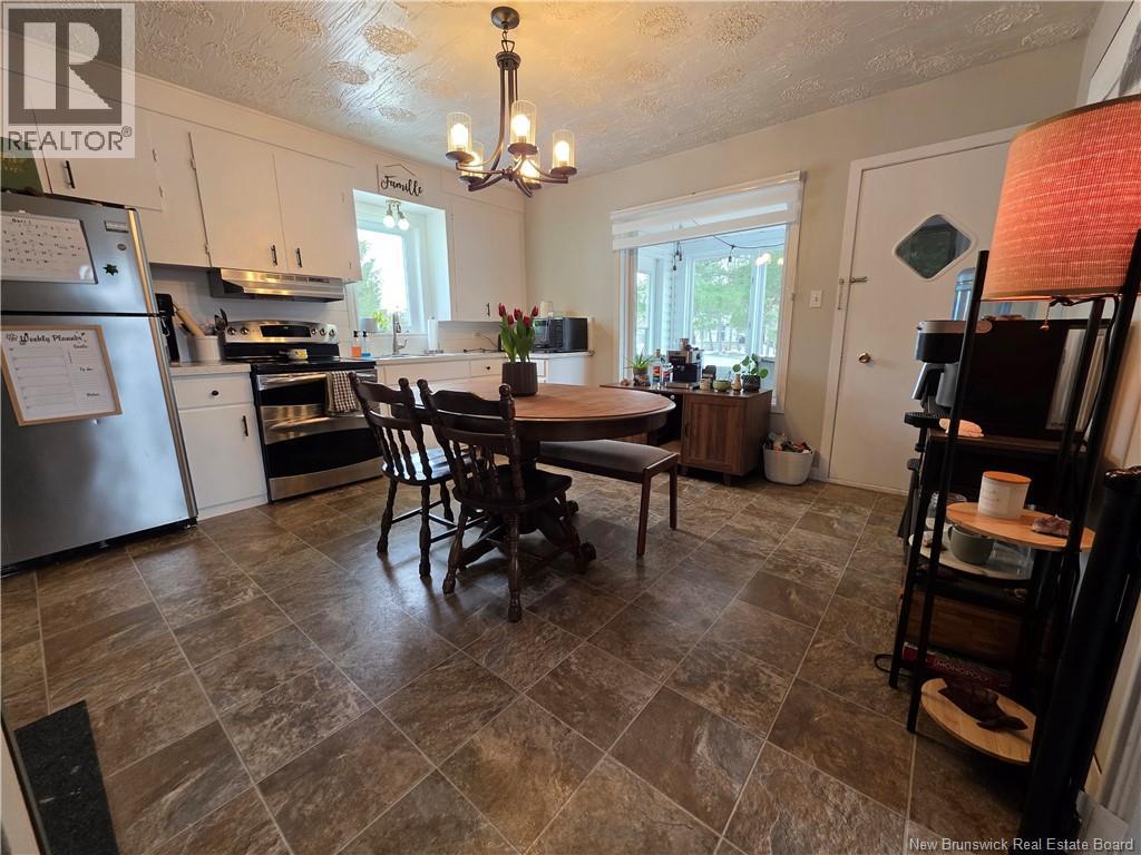 35 Titus Road, Edmundston, New Brunswick  E3V 5B4 - Photo 9 - NB137212