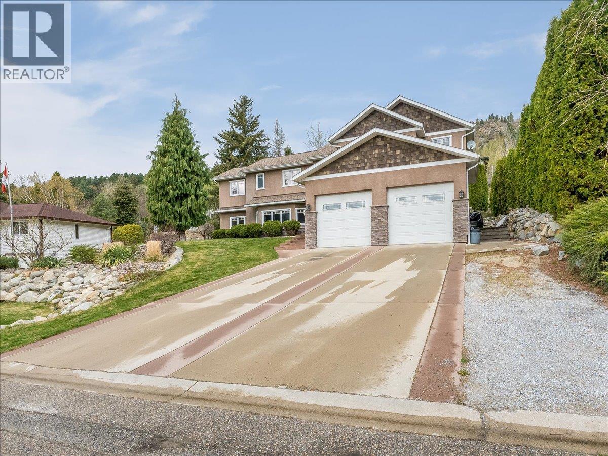 2455 Colin Crescent, Trail, British Columbia  V1R 4T4 - Photo 2 - 10382366