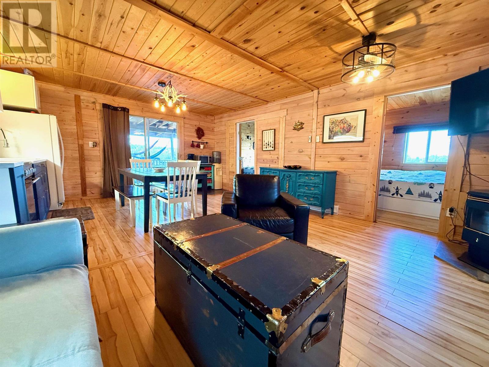 80 Bay Point Rd, The Bayview, Longbow Lake, Ontario  P0X 1H0 - Photo 8 - TB2600602