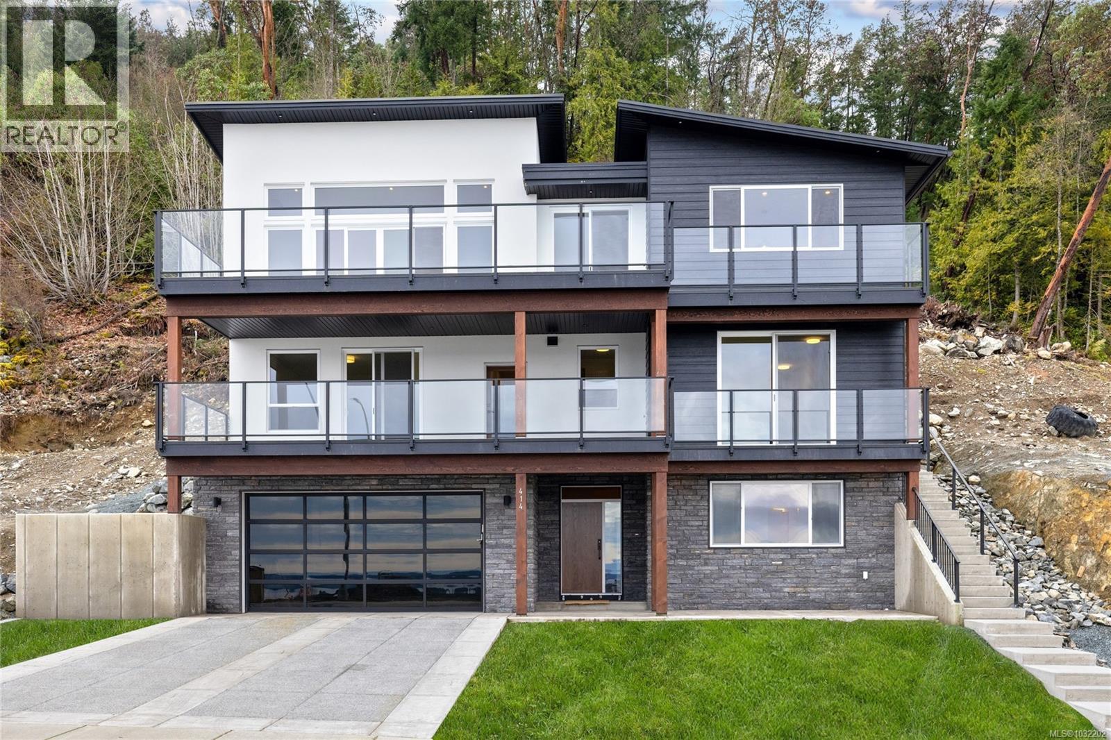 414 Thetis Dr, Ladysmith, British Columbia
