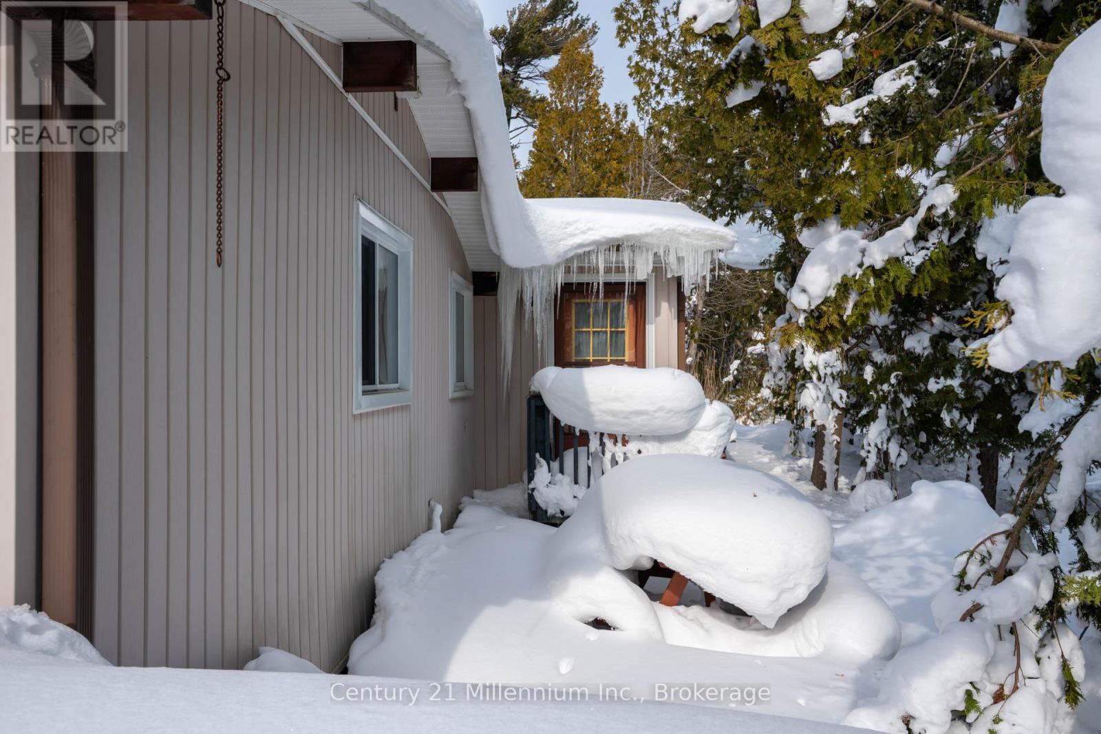 465 Shoreline Avenue, South Bruce Peninsula, Ontario  N0H 2T0 - Photo 13 - X12816496