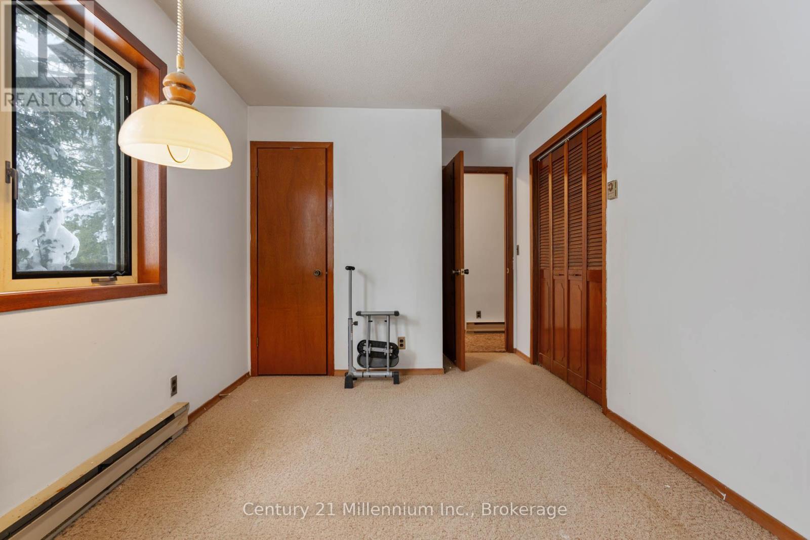 465 Shoreline Avenue, South Bruce Peninsula, Ontario  N0H 2T0 - Photo 33 - X12816496