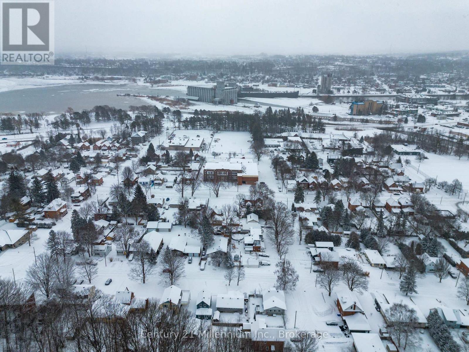 1712 5th Avenue W, Owen Sound, Ontario  N4K 5B8 - Photo 6 - X12897294