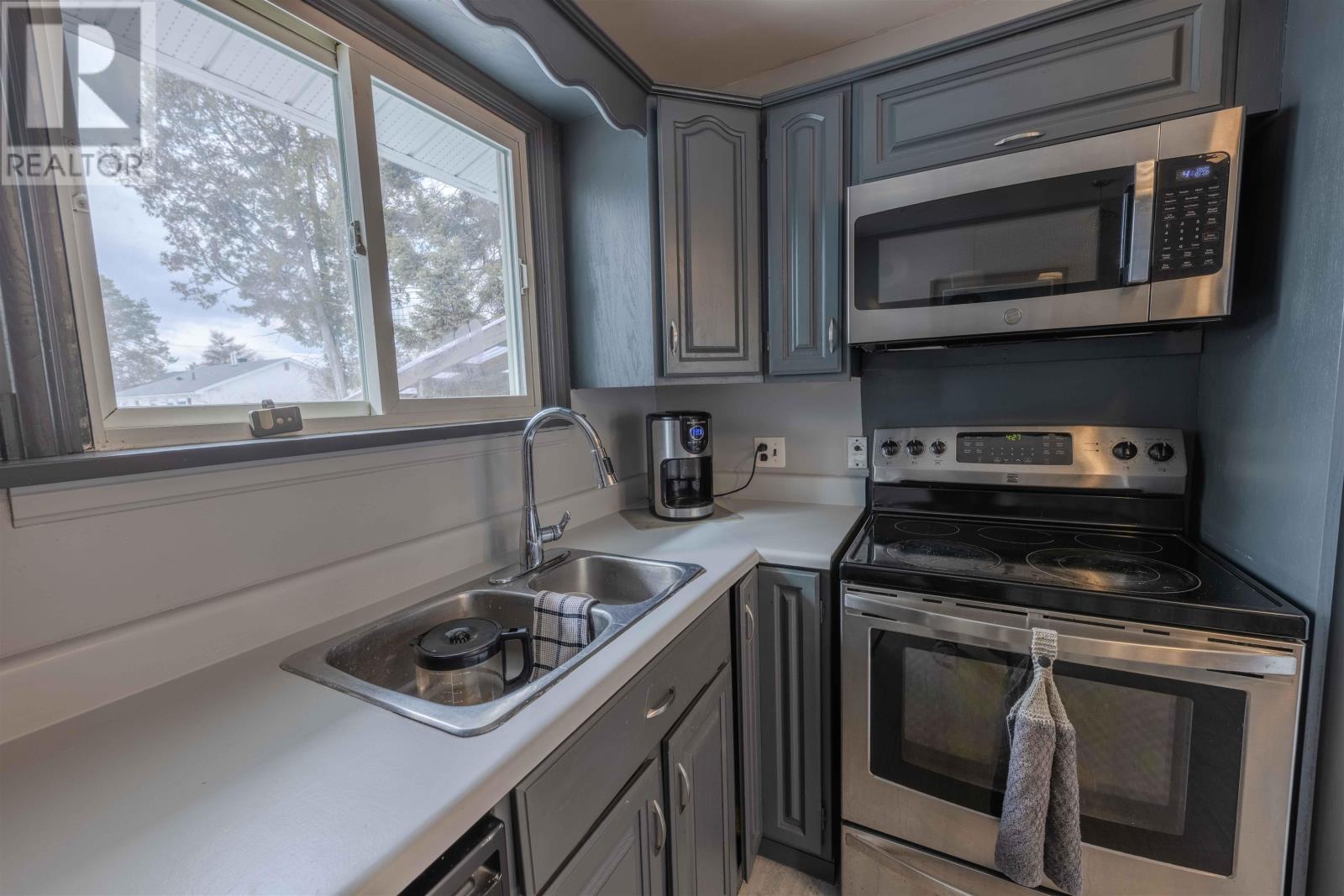 157 Burriss St, Thunder Bay, Ontario  P7A 3E3 - Photo 4 - TB2600706