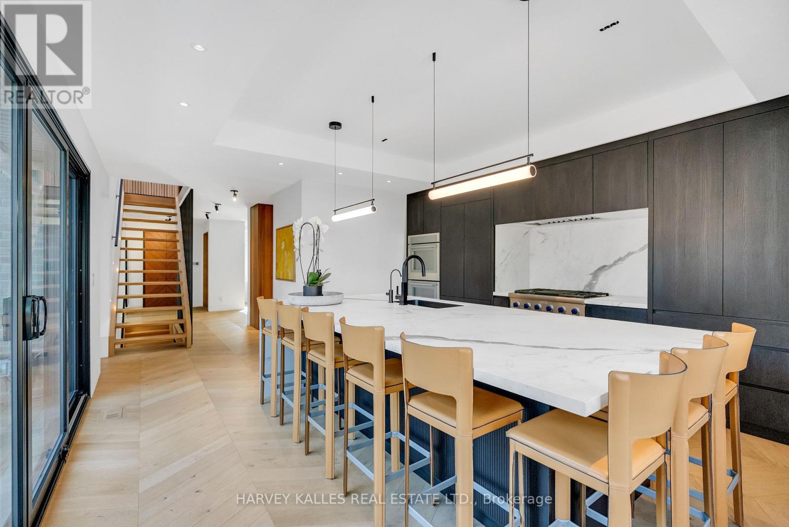 4 Belvedere Boulevard, Toronto, Ontario  M8X 1K1 - Photo 16 - W13001506