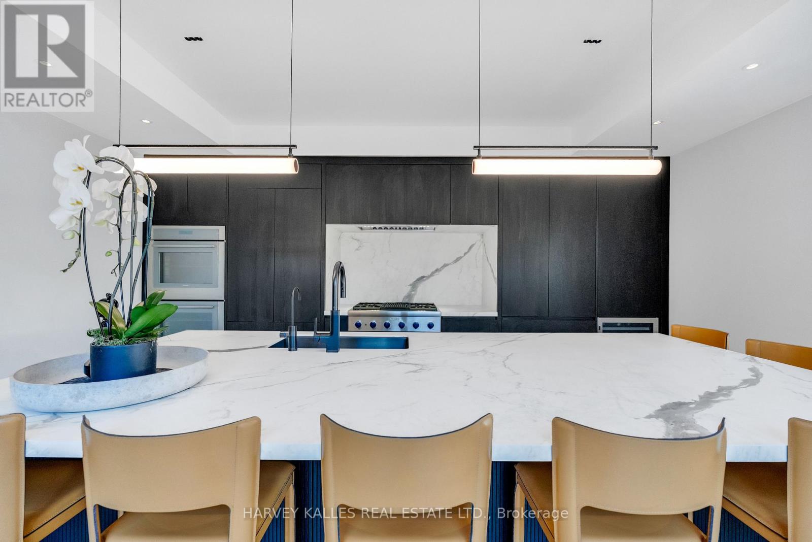 4 Belvedere Boulevard, Toronto, Ontario  M8X 1K1 - Photo 17 - W13001506