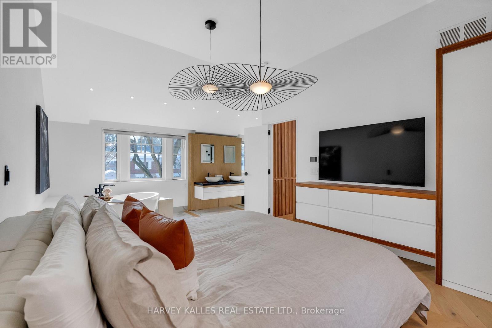 4 Belvedere Boulevard, Toronto, Ontario  M8X 1K1 - Photo 24 - W13001506