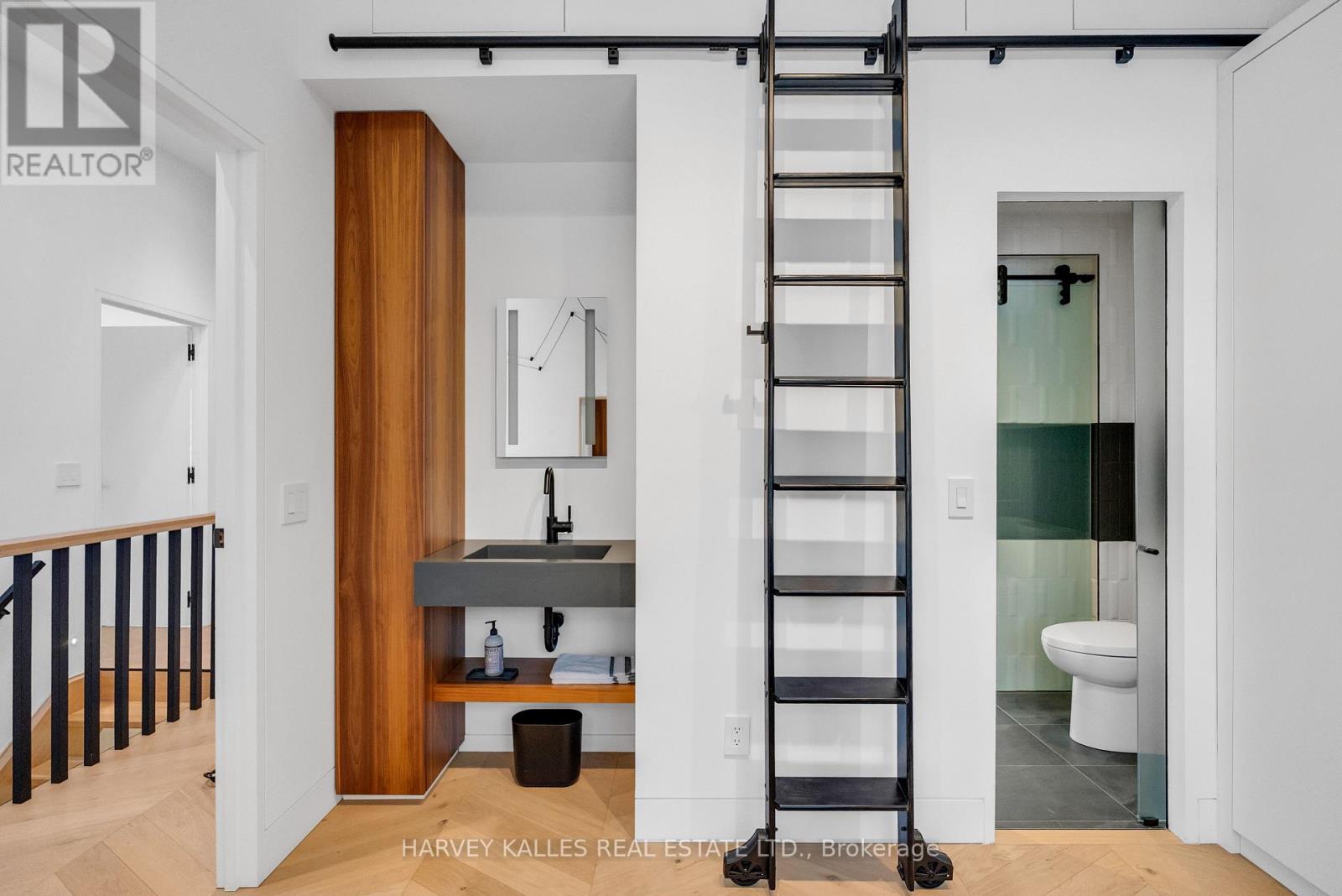 4 Belvedere Boulevard, Toronto, Ontario  M8X 1K1 - Photo 30 - W13001506