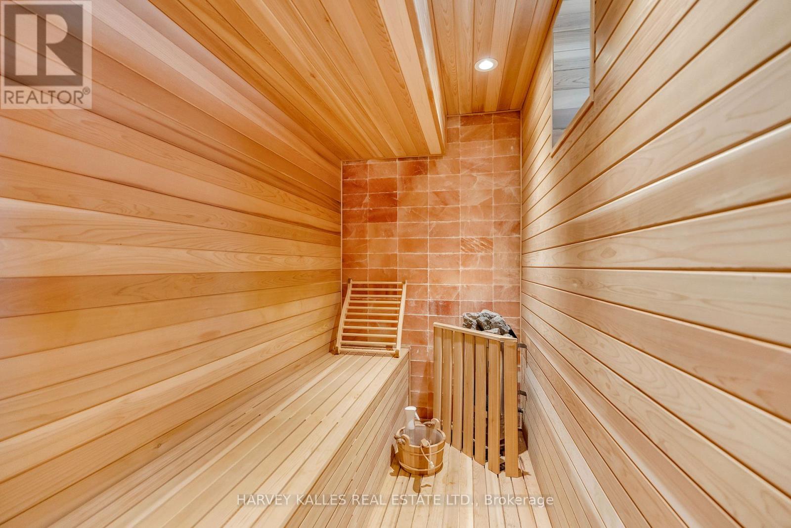 4 Belvedere Boulevard, Toronto, Ontario  M8X 1K1 - Photo 39 - W13001506