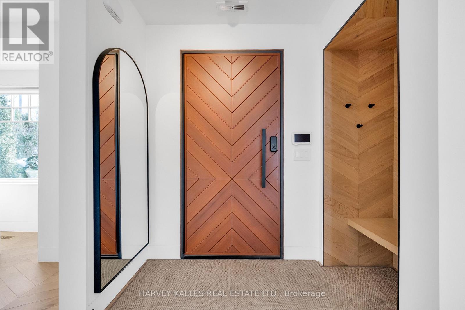 4 Belvedere Boulevard, Toronto, Ontario  M8X 1K1 - Photo 4 - W13001506