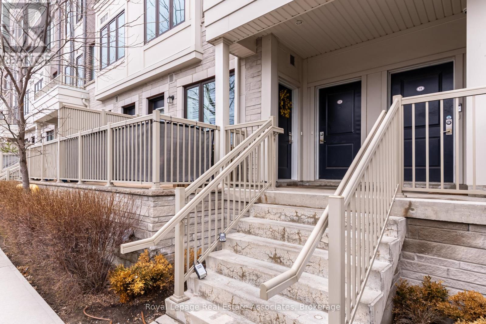 13 - 95 Eastwood Park Gardens, Toronto, Ontario  M8W 0B9 - Photo 22 - W13001512