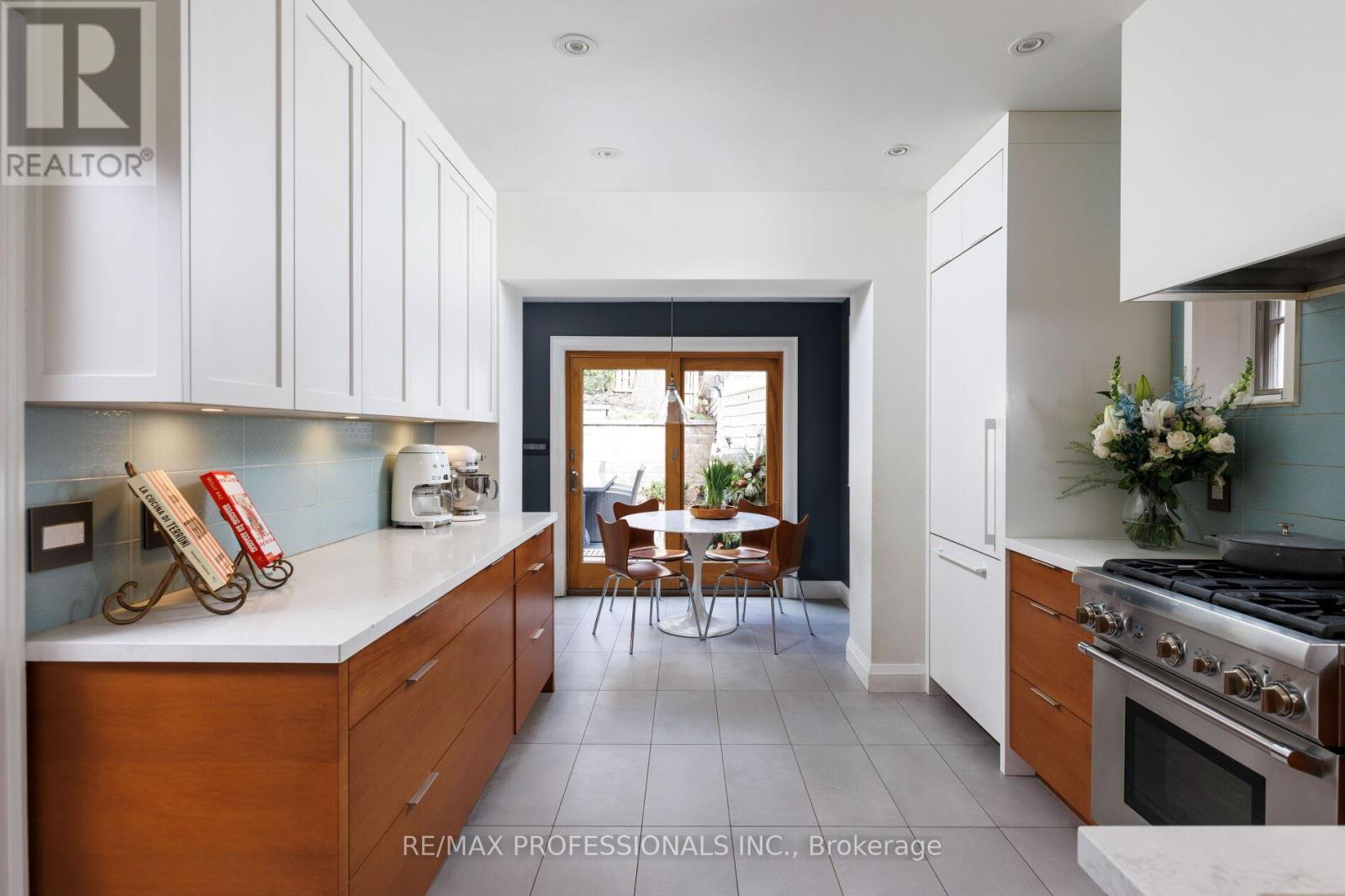 99 Riverview Gardens, Toronto, Ontario M6S 4E7 - Photo 15 - W13001584