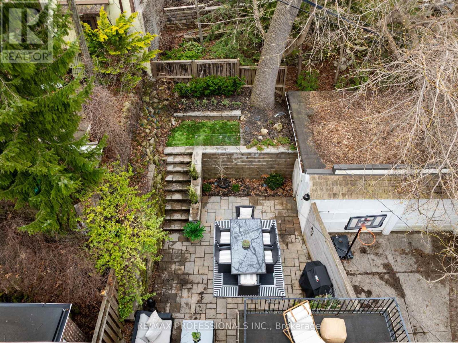 99 Riverview Gardens, Toronto, Ontario M6S 4E7 - Photo 3 - W13001584