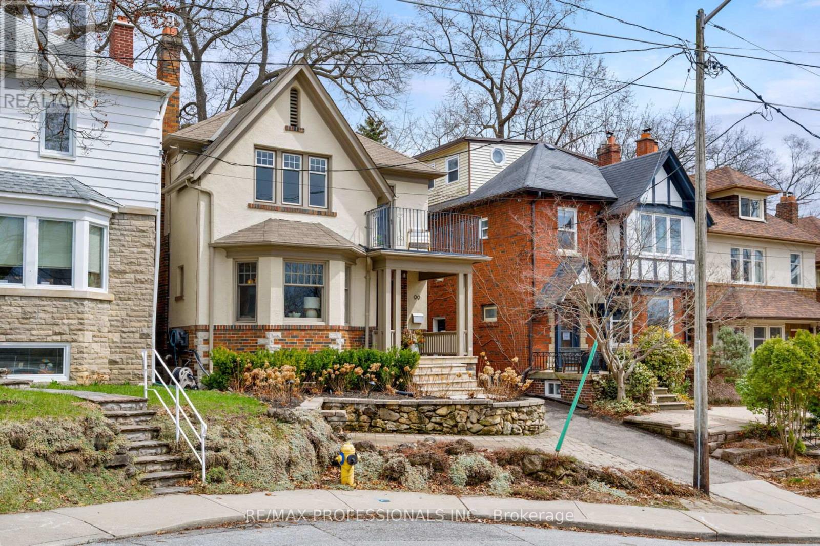 99 Riverview Gardens, Toronto, Ontario M6S 4E7 - Photo 4 - W13001584