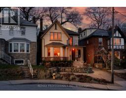 99 RIVERVIEW GARDENS, Toronto, Ontario