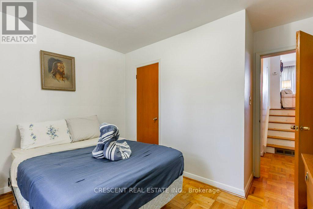 227 Verobeach Boulevard, Toronto, Ontario M9M 1R4 - Photo 28 - W13001588