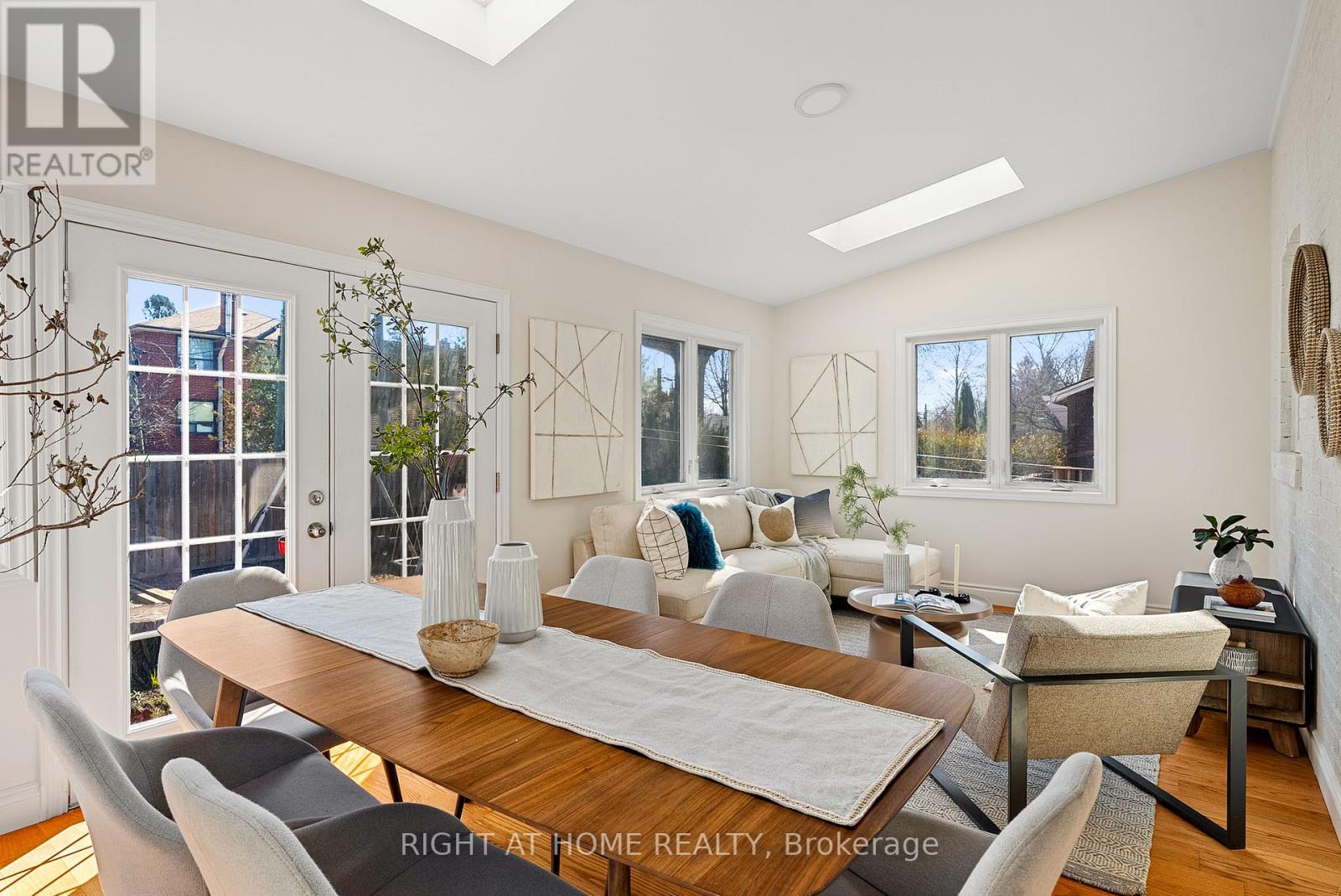 61 Central Street, Toronto, Ontario  M8V 2R6 - Photo 13 - W13001644