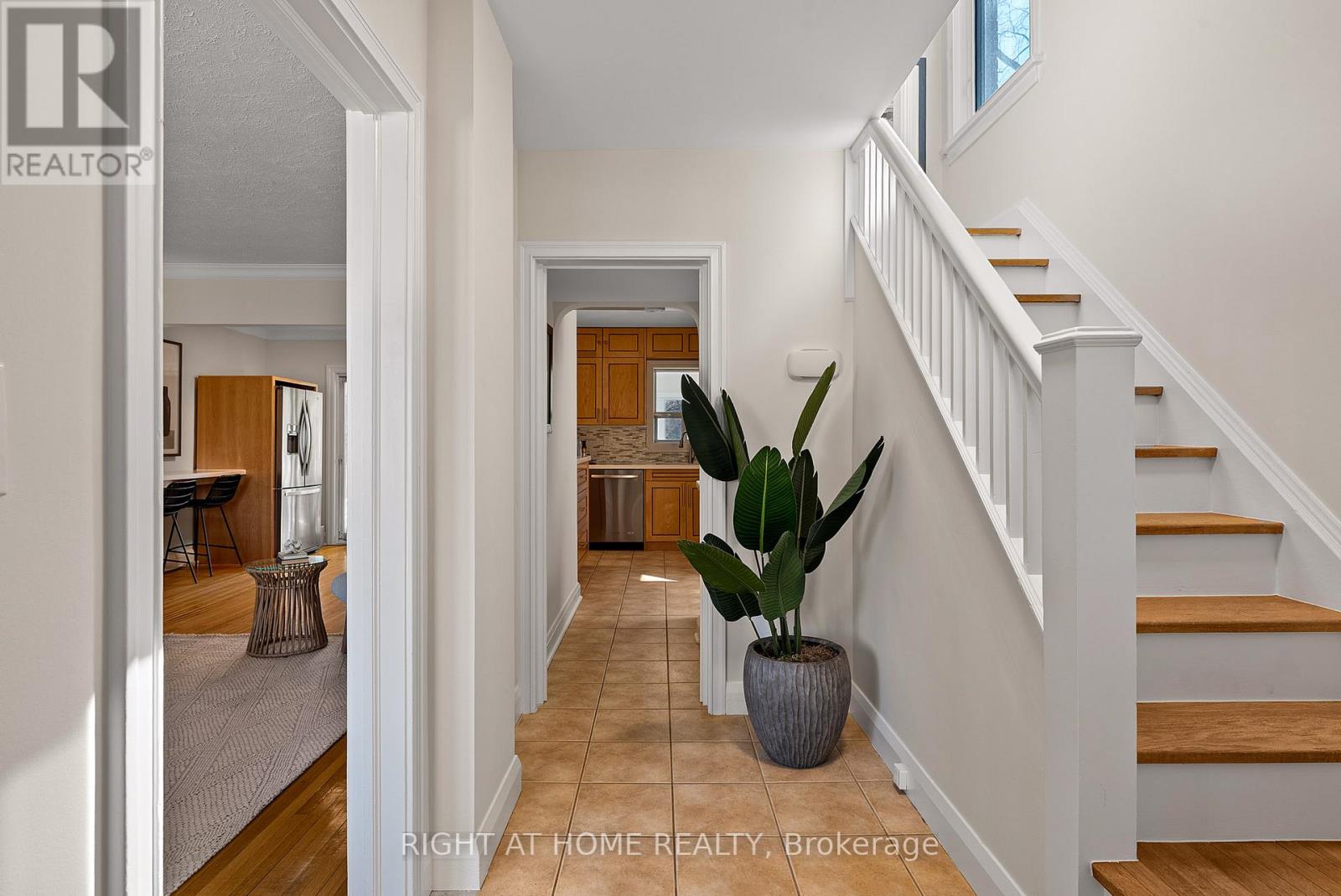 61 Central Street, Toronto, Ontario  M8V 2R6 - Photo 3 - W13001644