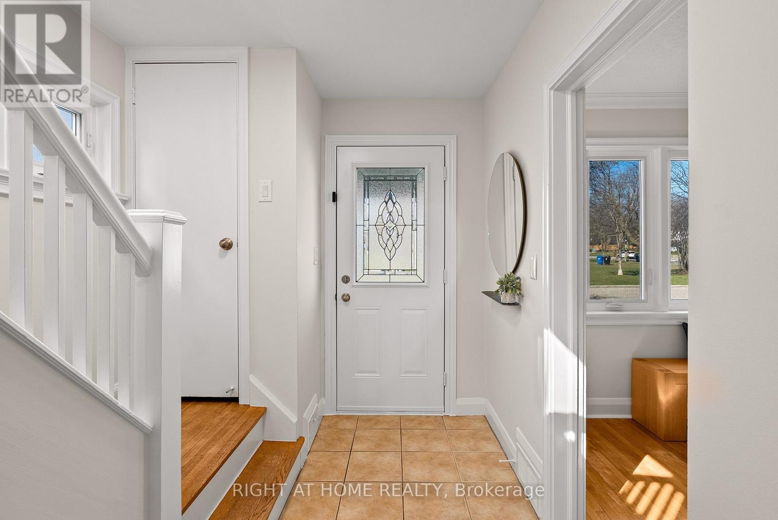 61 Central Street, Toronto, Ontario  M8V 2R6 - Photo 4 - W13001644