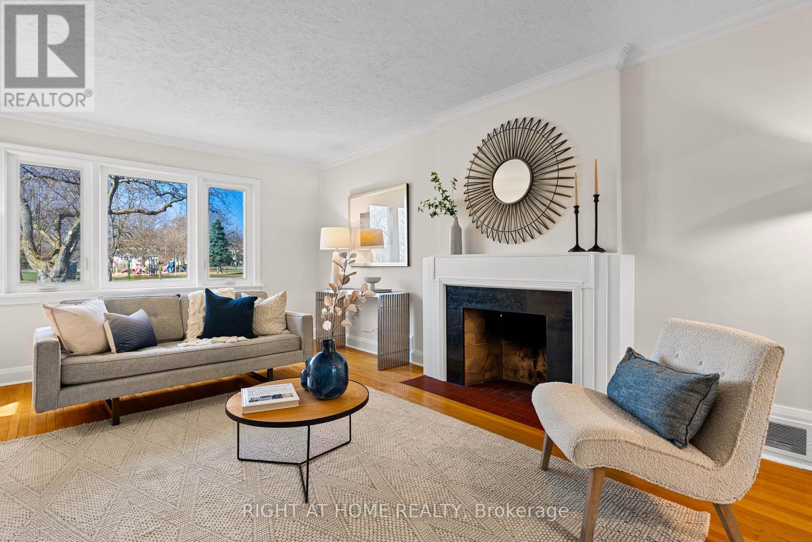 61 Central Street, Toronto, Ontario  M8V 2R6 - Photo 8 - W13001644