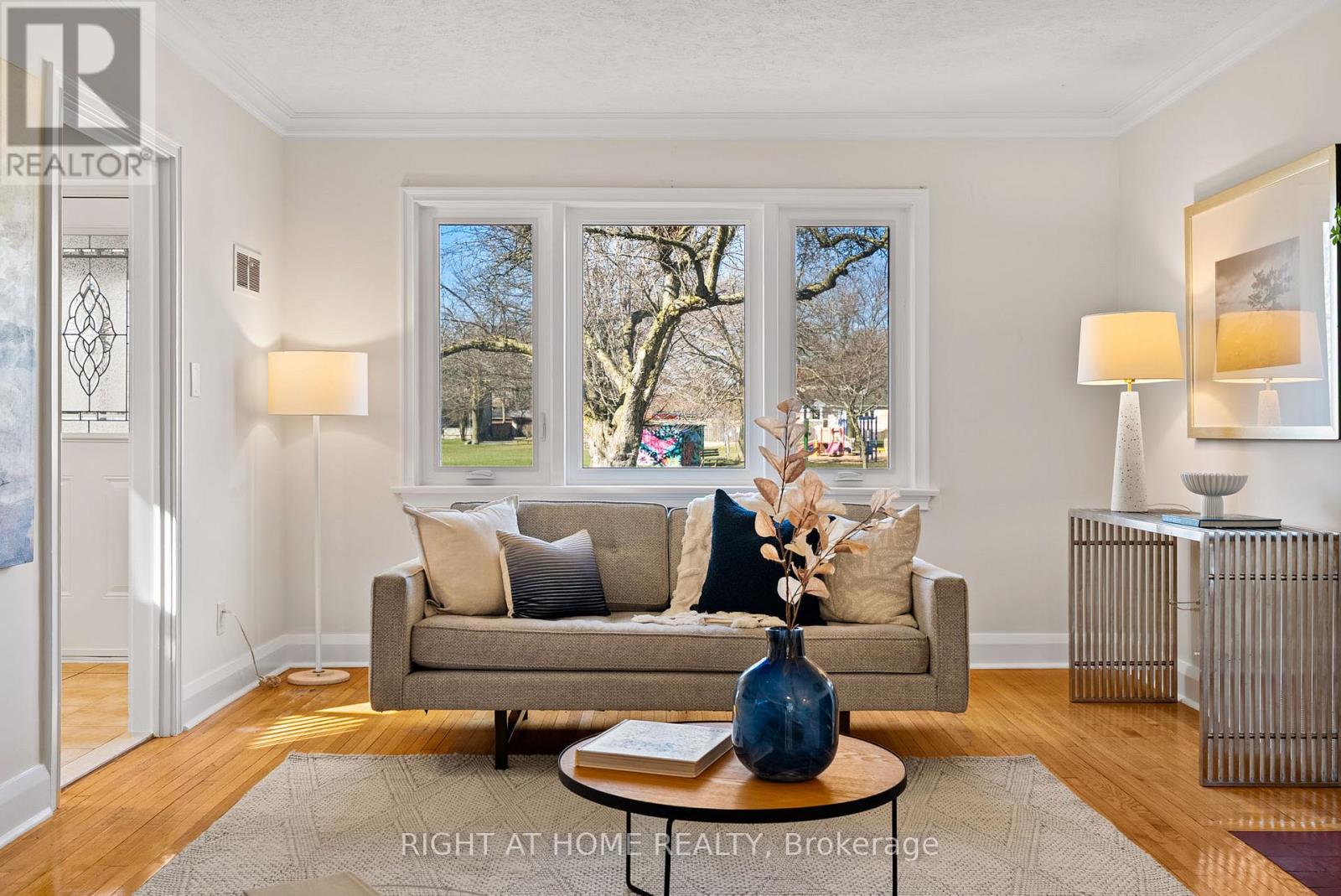 61 Central Street, Toronto, Ontario  M8V 2R6 - Photo 9 - W13001644