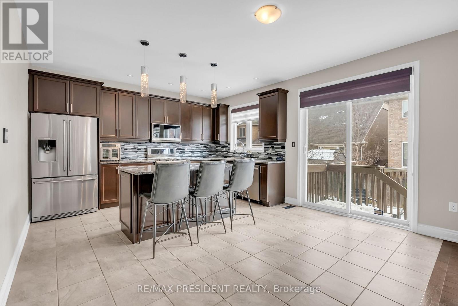 306 Pringle Avenue, Milton, Ontario  L9T 7N2 - Photo 18 - W13001746