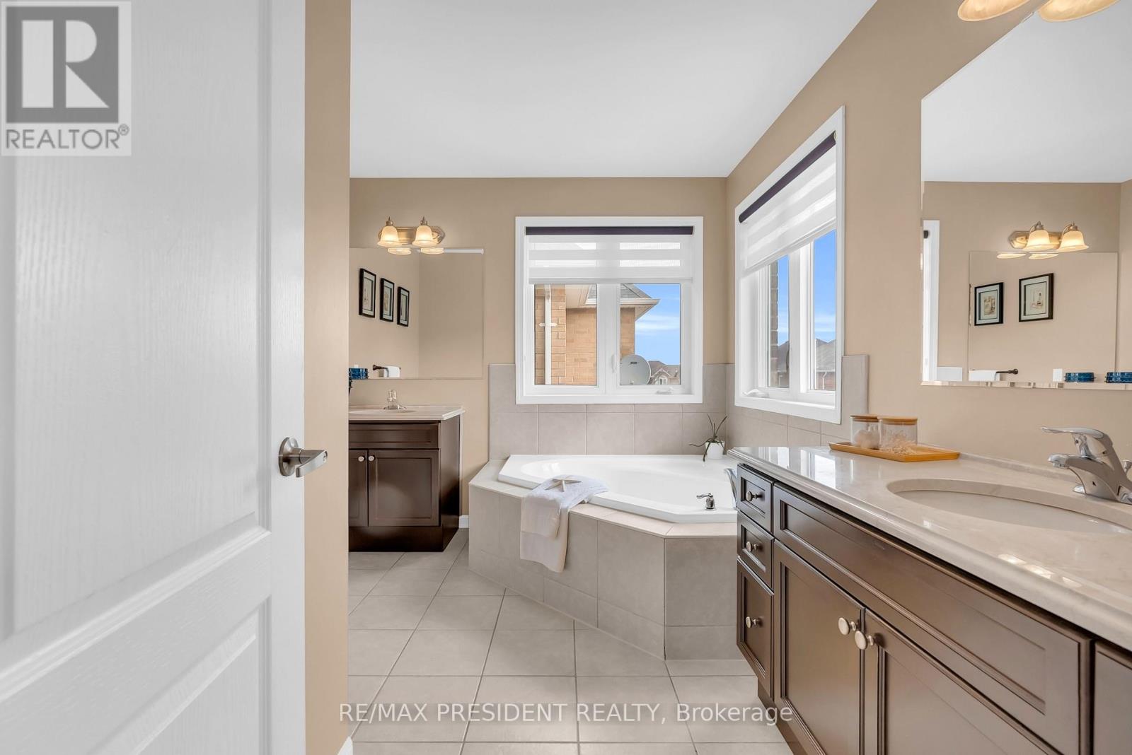 306 Pringle Avenue, Milton, Ontario  L9T 7N2 - Photo 32 - W13001746