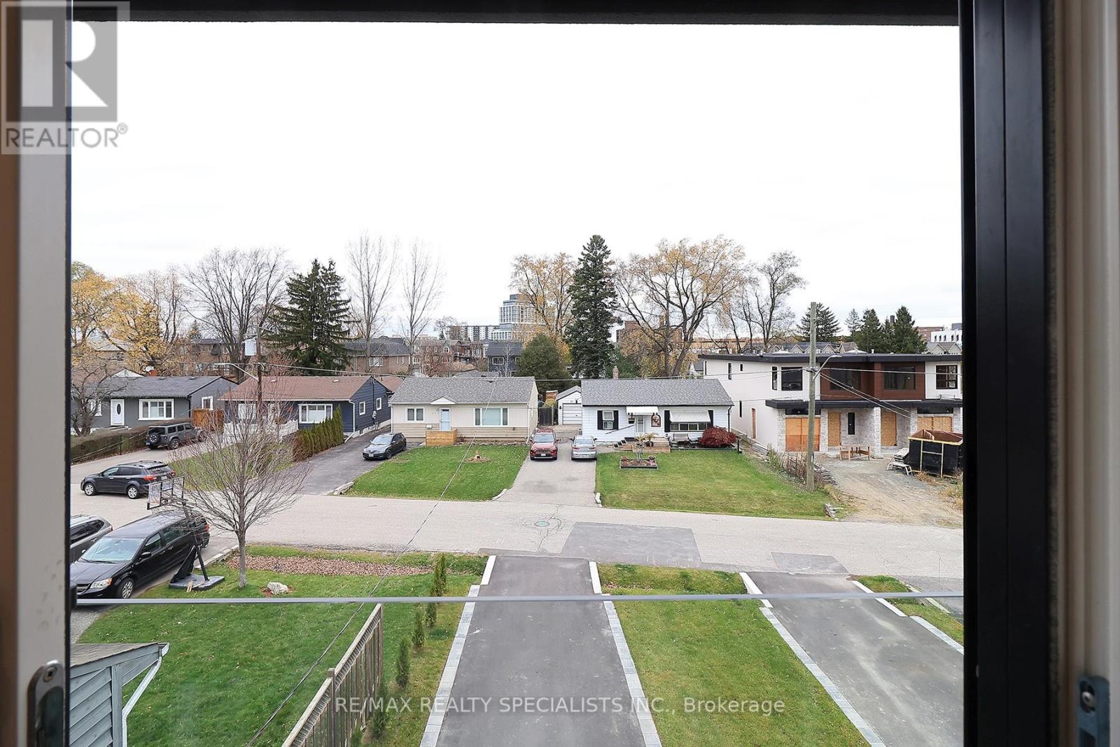 1048 Roosevelt Road, Mississauga, Ontario  L5G 3Y8 - Photo 25 - W13001760