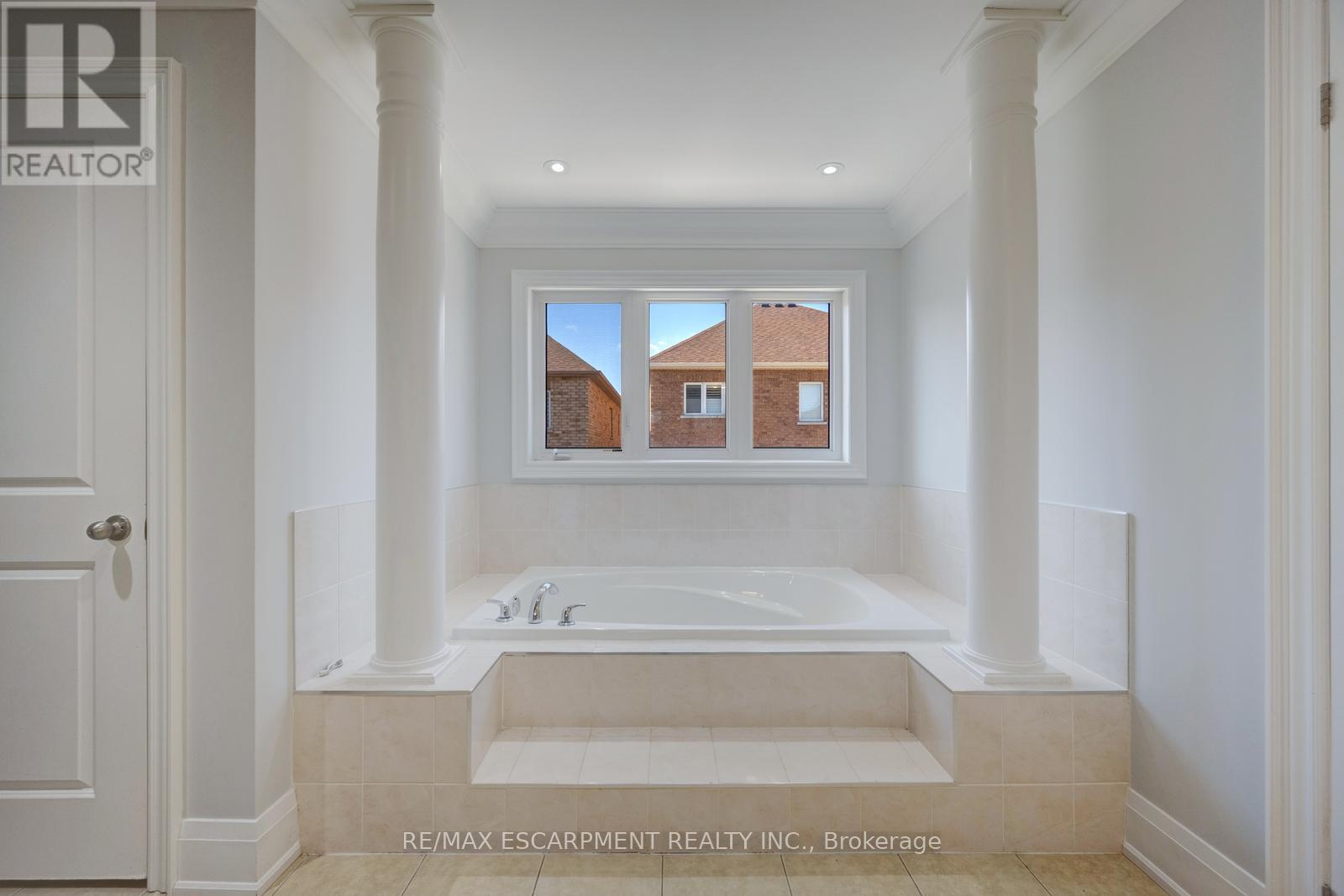 47 Monument Trail, Brampton, Ontario  L7A 4M9 - Photo 21 - W13001784